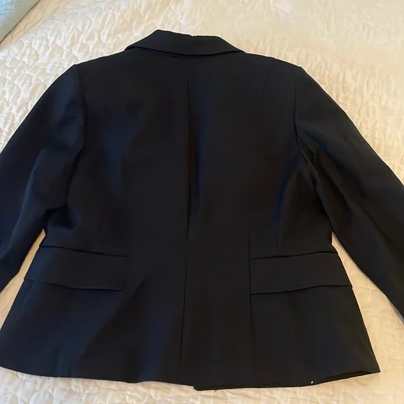 WHBM Women's Black Blazer - Picture 4 of 8